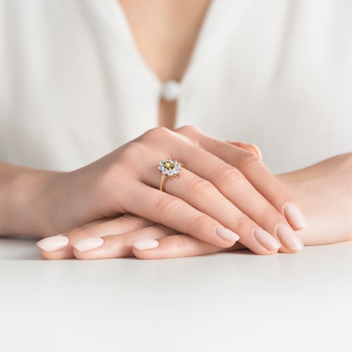 Pierścionek zaręczynowy SAVICKI: złoty, żółty szafir, białe szafiry